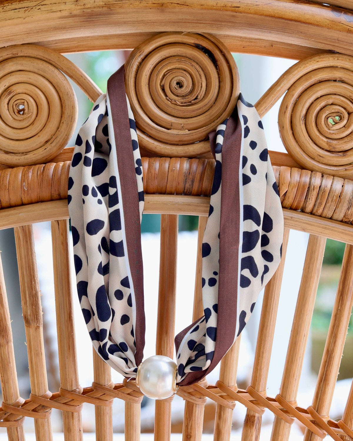 Pammie Magnetic Pearl Scarf Necklace Leopard- Brown Trim