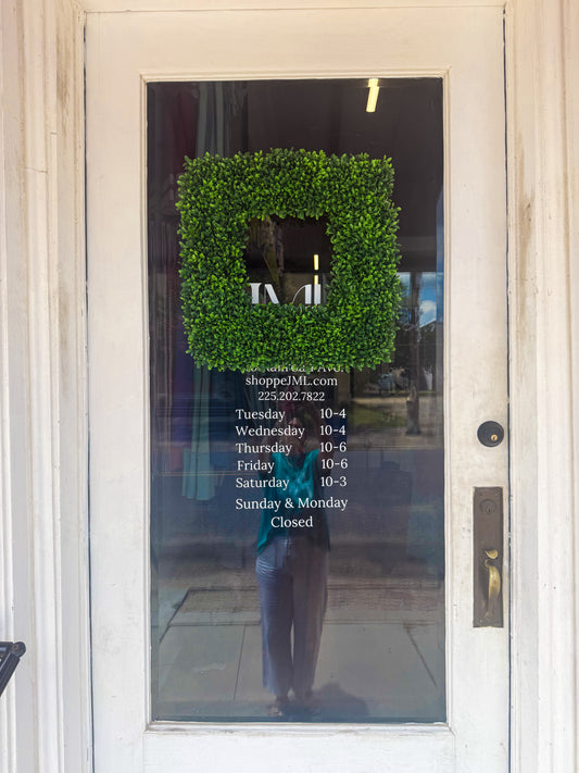 Boxwood Wreath 21"
