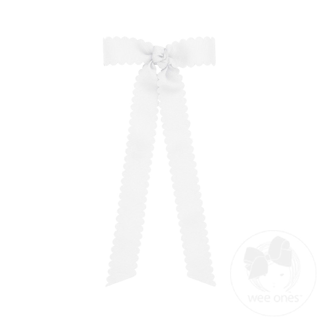 Mini Scallop Bow with Tails