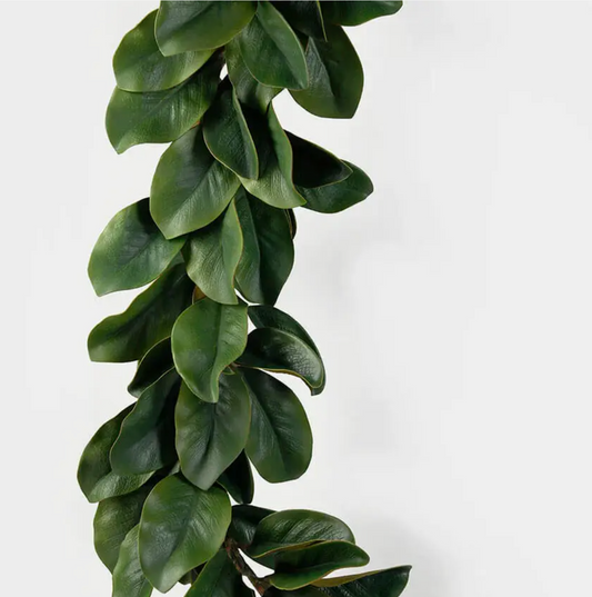 Magnolia Garland
