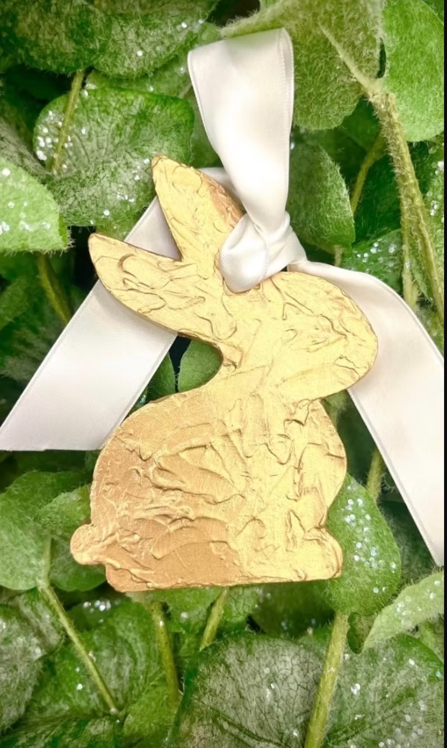 Sitting Bunny Wreath Charm